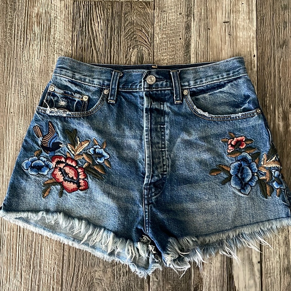 Abercrombie Fitch Beautiful Jean Shorts, W/26-L/2